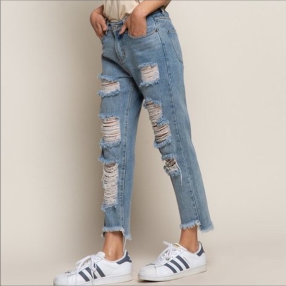 💃🏻Brooklyn Boyfriend Distreesed Jeans - Picture 2 of 10
